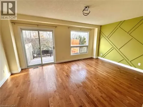 214 Snowdrop Crescent Kitchener ON N2E 4C2