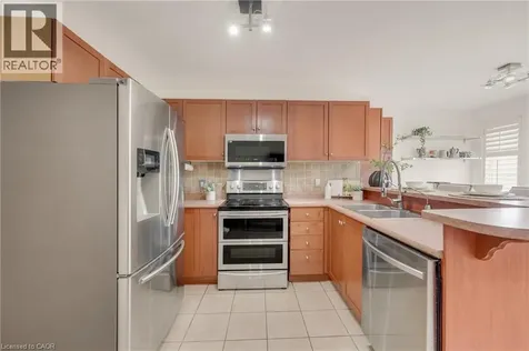 409 Jacqueline Boulevard Hamilton ON L9B 2T4