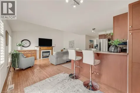 409 Jacqueline Boulevard Hamilton ON L9B 2T4