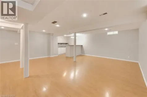 409 Jacqueline Boulevard Hamilton ON L9B 2T4