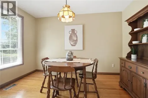 5155 Idlewood Crescent Burlington ON L7L 3Y5