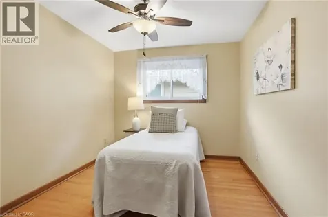 5155 Idlewood Crescent Burlington ON L7L 3Y5