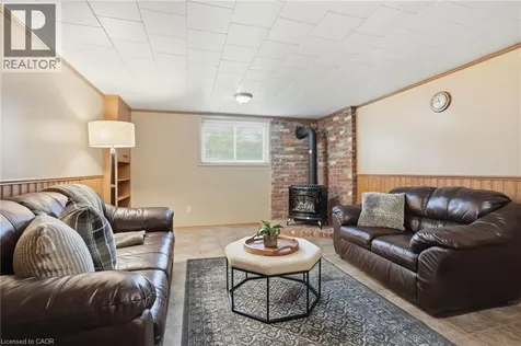 5155 Idlewood Crescent Burlington ON L7L 3Y5