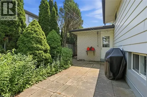 5155 Idlewood Crescent Burlington ON L7L 3Y5