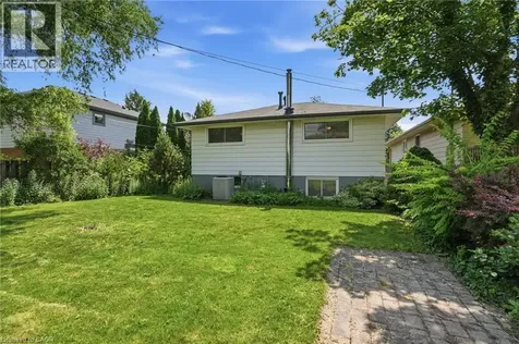 5155 Idlewood Crescent Burlington ON L7L 3Y5