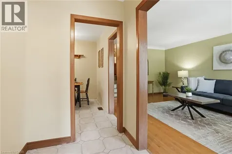 5155 Idlewood Crescent Burlington ON L7L 3Y5