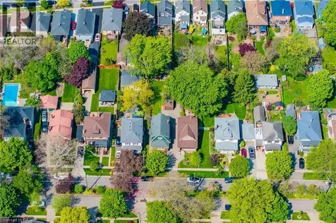 15 Wolseley Avenue St. Catharines ON L2R 4T4