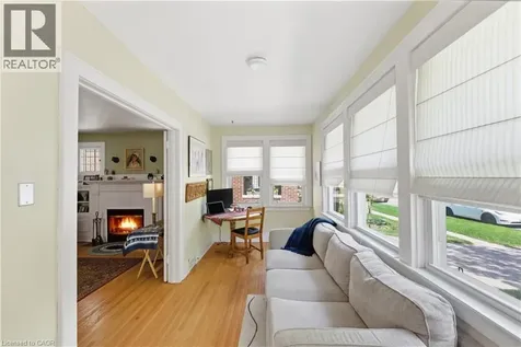 15 Wolseley Avenue St. Catharines ON L2R 4T4