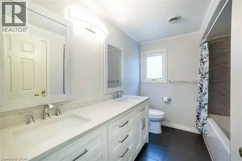19 Beachgrove Crescent Hamilton ON L8J 2N8
