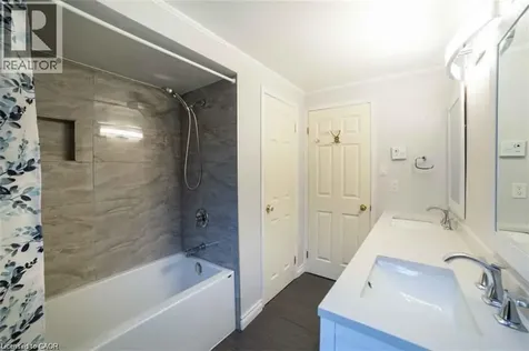 19 Beachgrove Crescent Hamilton ON L8J 2N8