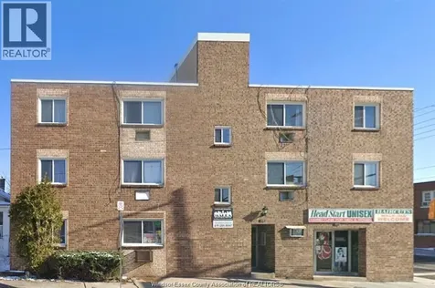 892 Campbell Avenue Windsor ON N9B 2H9