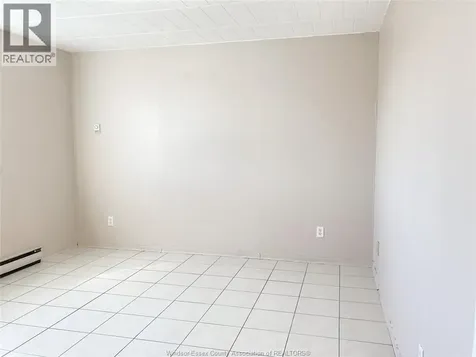 892 Campbell Avenue Windsor ON N9B 2H9