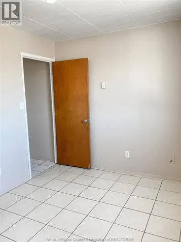 892 Campbell Avenue Windsor ON N9B 2H9