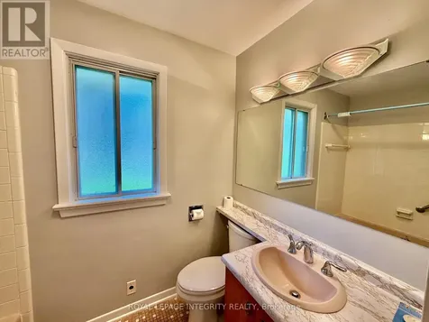 1107 Falaise Road Ottawa ON K2E 6R1