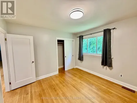 1107 Falaise Road Ottawa ON K2E 6R1