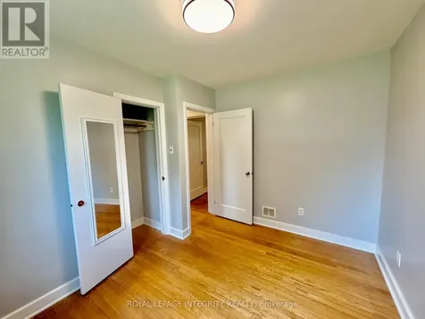 1107 Falaise Road Ottawa ON K2E 6R1