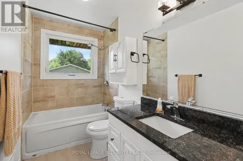 1034 Walkley Road Ottawa ON K1V 6R2