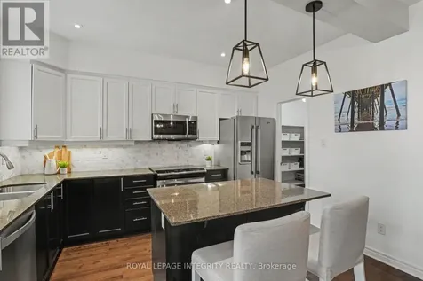 563 Remnor Avenue Ottawa ON K2T 0A5