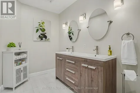 563 Remnor Avenue Ottawa ON K2T 0A5