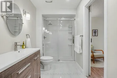 563 Remnor Avenue Ottawa ON K2T 0A5
