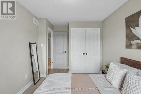 563 Remnor Avenue Ottawa ON K2T 0A5