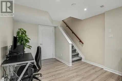 563 Remnor Avenue Ottawa ON K2T 0A5