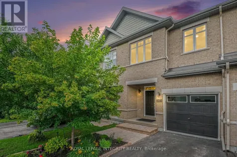 563 Remnor Avenue Ottawa ON K2T 0A5