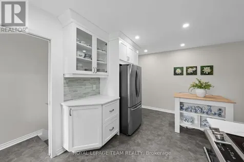22 Barrhaven Crescent Ottawa ON K2J 1E8