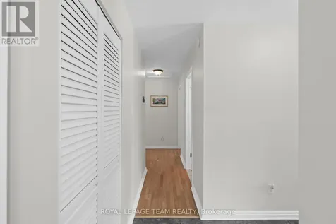 22 Barrhaven Crescent Ottawa ON K2J 1E8