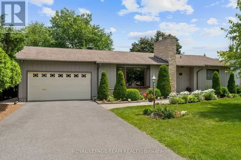 22 Barrhaven Crescent Ottawa ON K2J 1E8