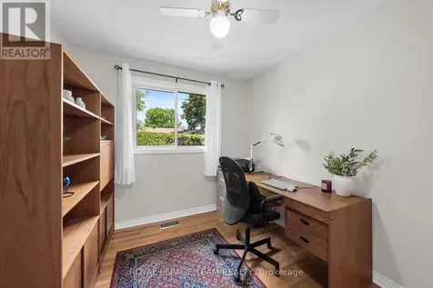 22 Barrhaven Crescent Ottawa ON K2J 1E8