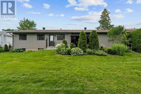 22 Barrhaven Crescent Ottawa ON K2J 1E8