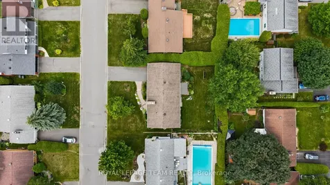 22 Barrhaven Crescent Ottawa ON K2J 1E8