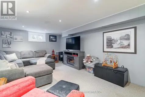300 Juliana Road King ON L3Y 4V9