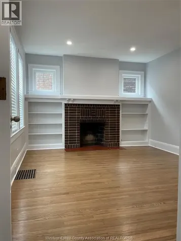1496/1498 Giles Boulevard East Windsor ON N9A 4H1