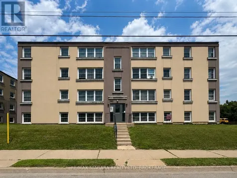 143 Westchester Crescent St. Catharines (e. Chester) ON L2P 2N8