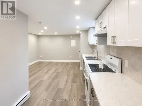 143 Westchester Crescent St. Catharines (e. Chester) ON L2P 2N8