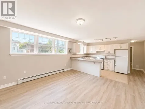 143 Westchester Crescent St. Catharines (e. Chester) ON L2P 2P2