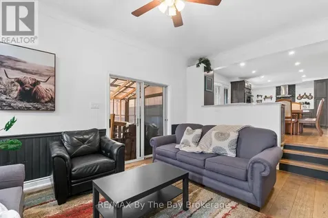 15 Deanna Drive Wasaga Beach ON L9Z 1J5