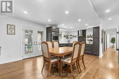 15 Deanna Drive Wasaga Beach ON L9Z 1J5