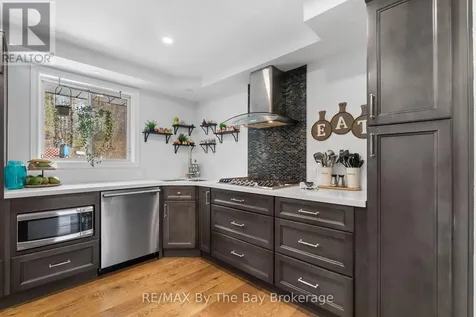 15 Deanna Drive Wasaga Beach ON L9Z 1J5
