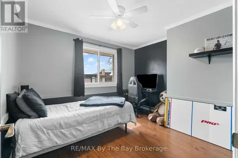 15 Deanna Drive Wasaga Beach ON L9Z 1J5