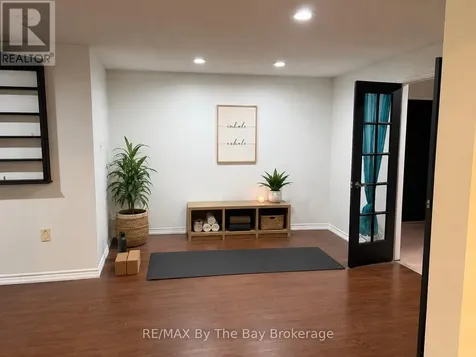 15 Deanna Drive Wasaga Beach ON L9Z 1J5