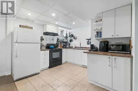 15 Deanna Drive Wasaga Beach ON L9Z 1J5