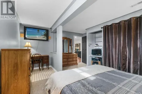 15 Deanna Drive Wasaga Beach ON L9Z 1J5