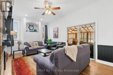15 Deanna Drive Wasaga Beach ON L9Z 1J5