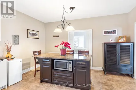 9 Hill Street Collingwood ON L9Y 0A7