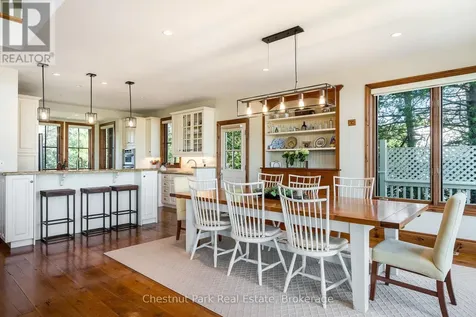 176 Bartlett Boulevard Collingwood ON L9Y 5C9