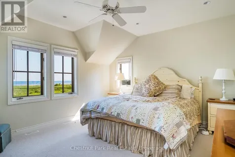 176 Bartlett Boulevard Collingwood ON L9Y 5C9