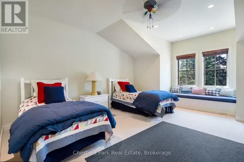 176 Bartlett Boulevard Collingwood ON L9Y 5C9